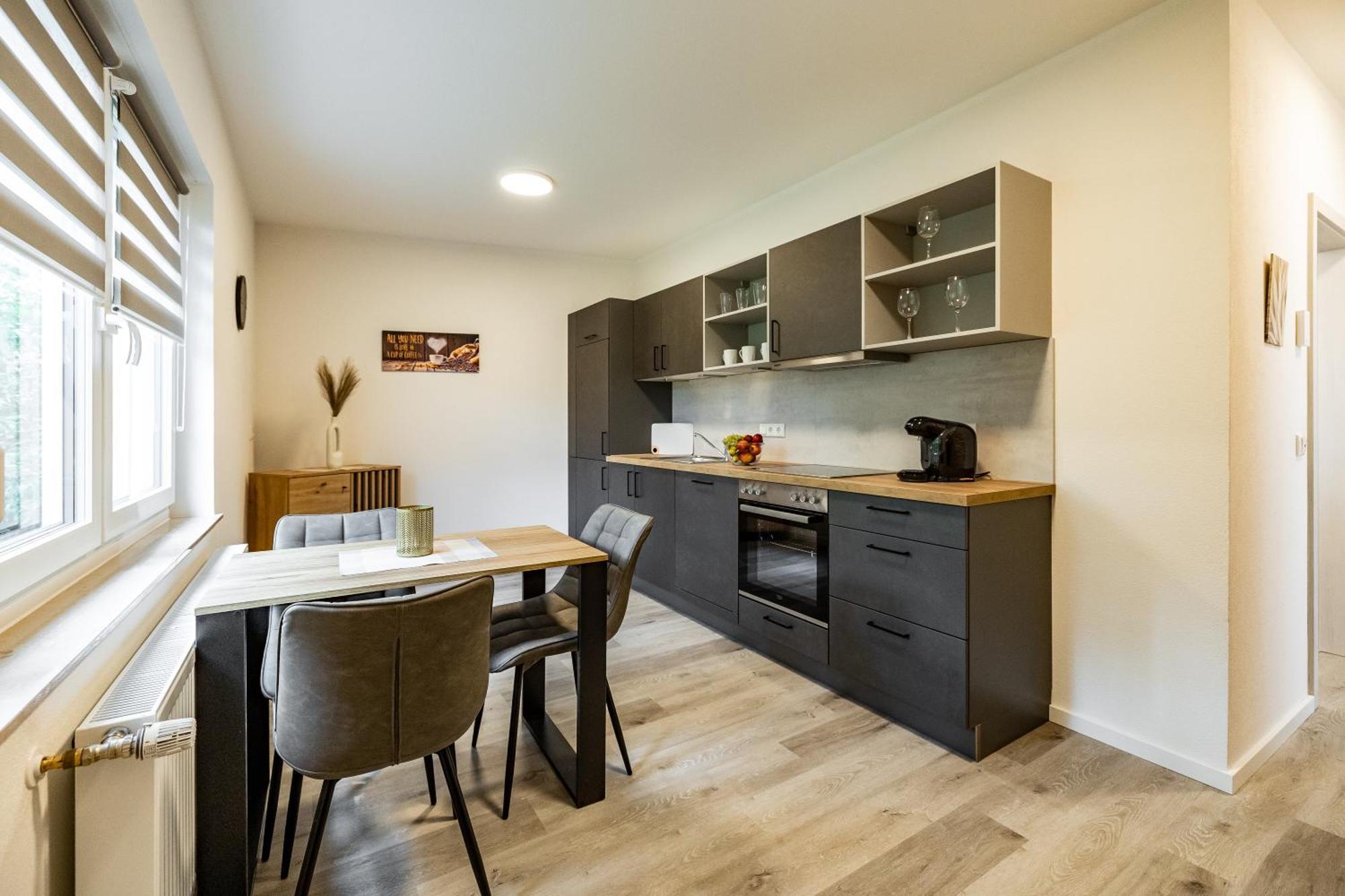 Eifelcomfort Modernes Apartment In Zentraler Lage Pruem Exterior photo
